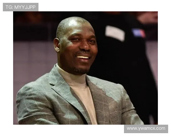 哈基姆·奥拉朱旺：从非洲篮球新星到NBA传奇巨星的辉煌历程