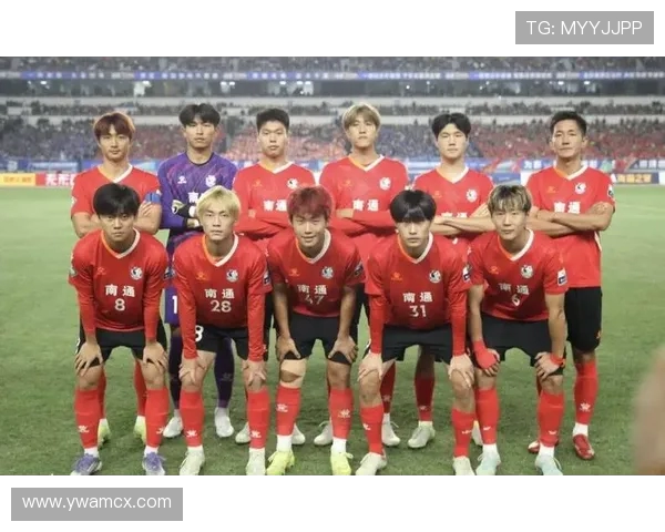 徐州队与南通队激战正酣 共谱足球新篇章 激情对决引爆球迷热情