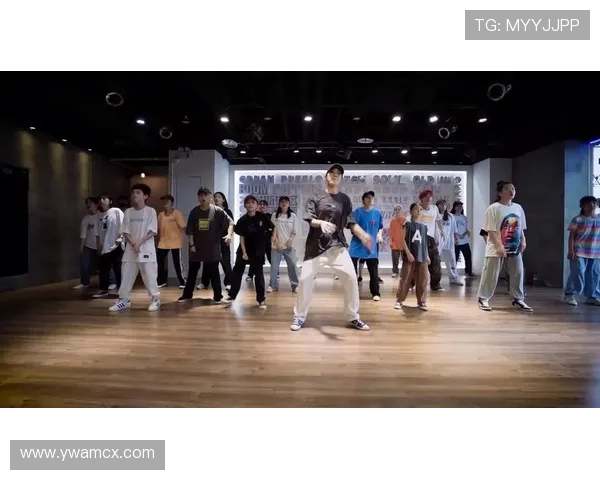 西安街舞队包夹策略的优劣分析与未来发展方向探讨